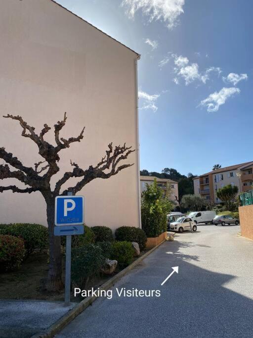 شقة Charmant Studio Costebelle Proche Gare, Terrasse Et Parking Gratuit Hyères المظهر الخارجي الصورة