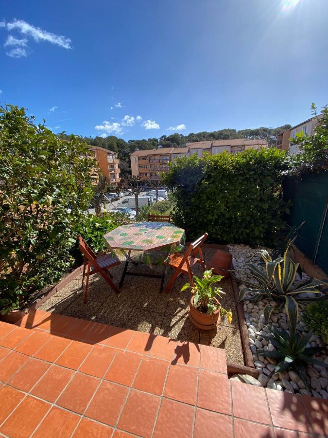 شقة Charmant Studio Costebelle Proche Gare, Terrasse Et Parking Gratuit Hyères المظهر الخارجي الصورة